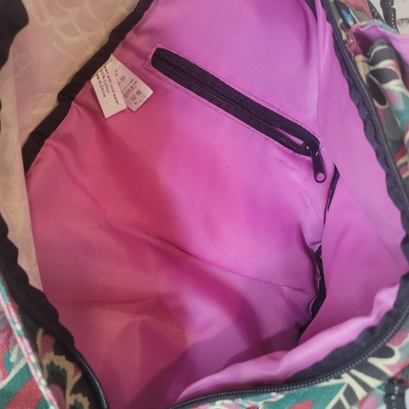 KAVU Floral Rope Sling Bag - Picture 4 of 4